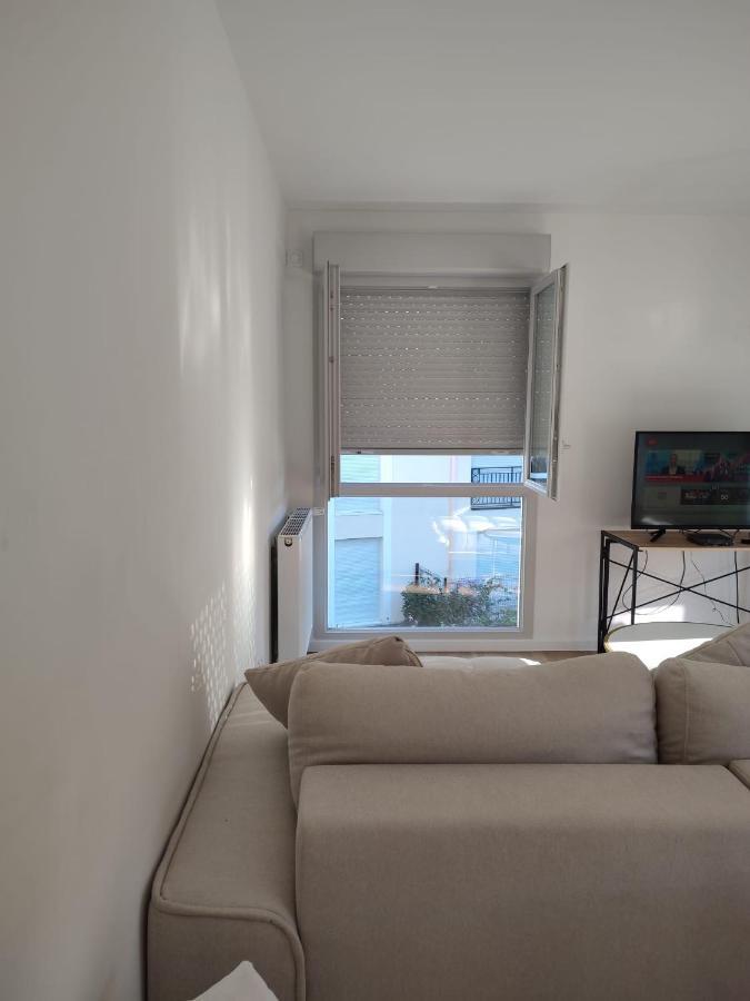 Chambre Privee Dans Un Nouvel Appartement Partage Pres De Paris Avec Parking Gratuit Chevilly-Larue Exterior foto